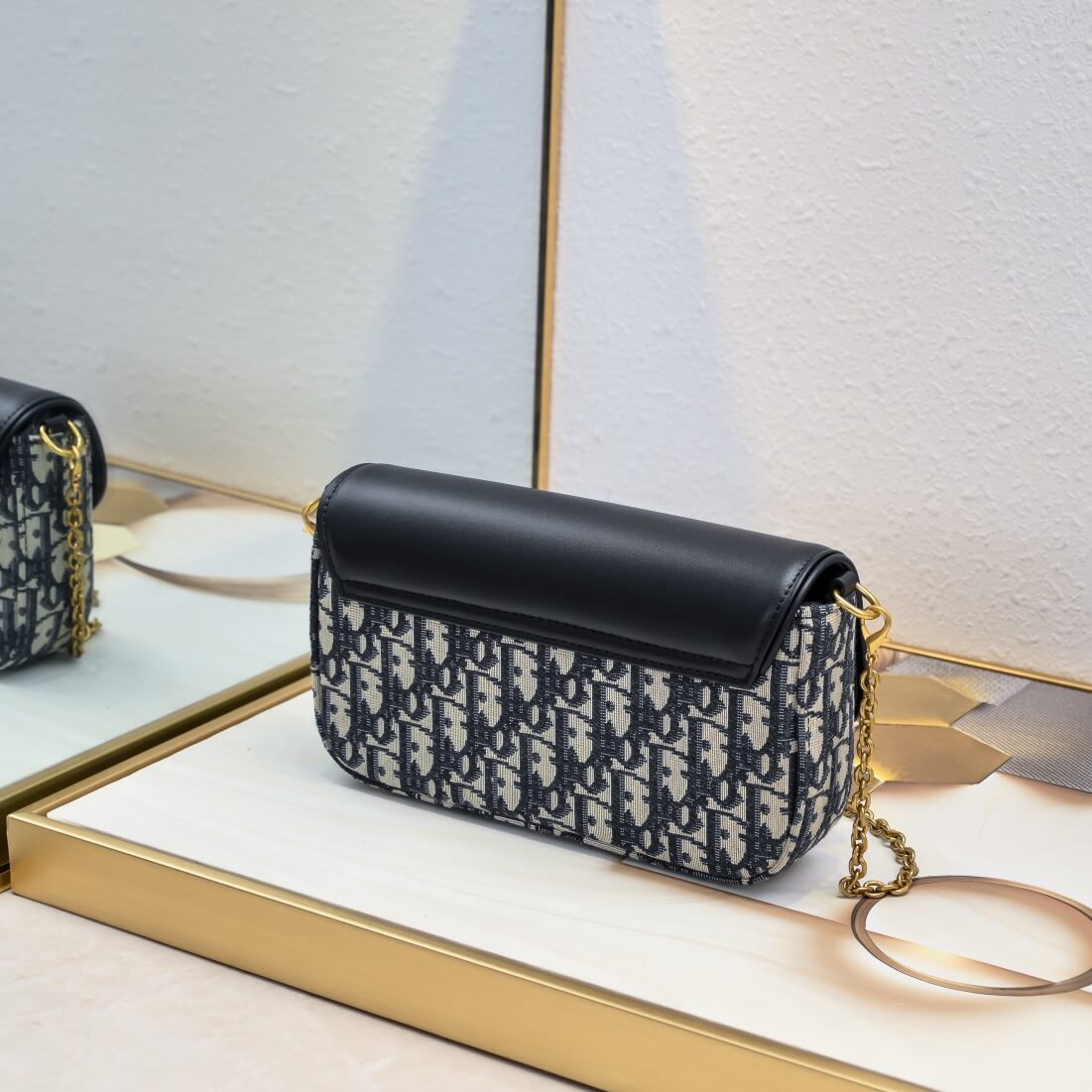Dior Saddle Pouch with Chain - Image 4