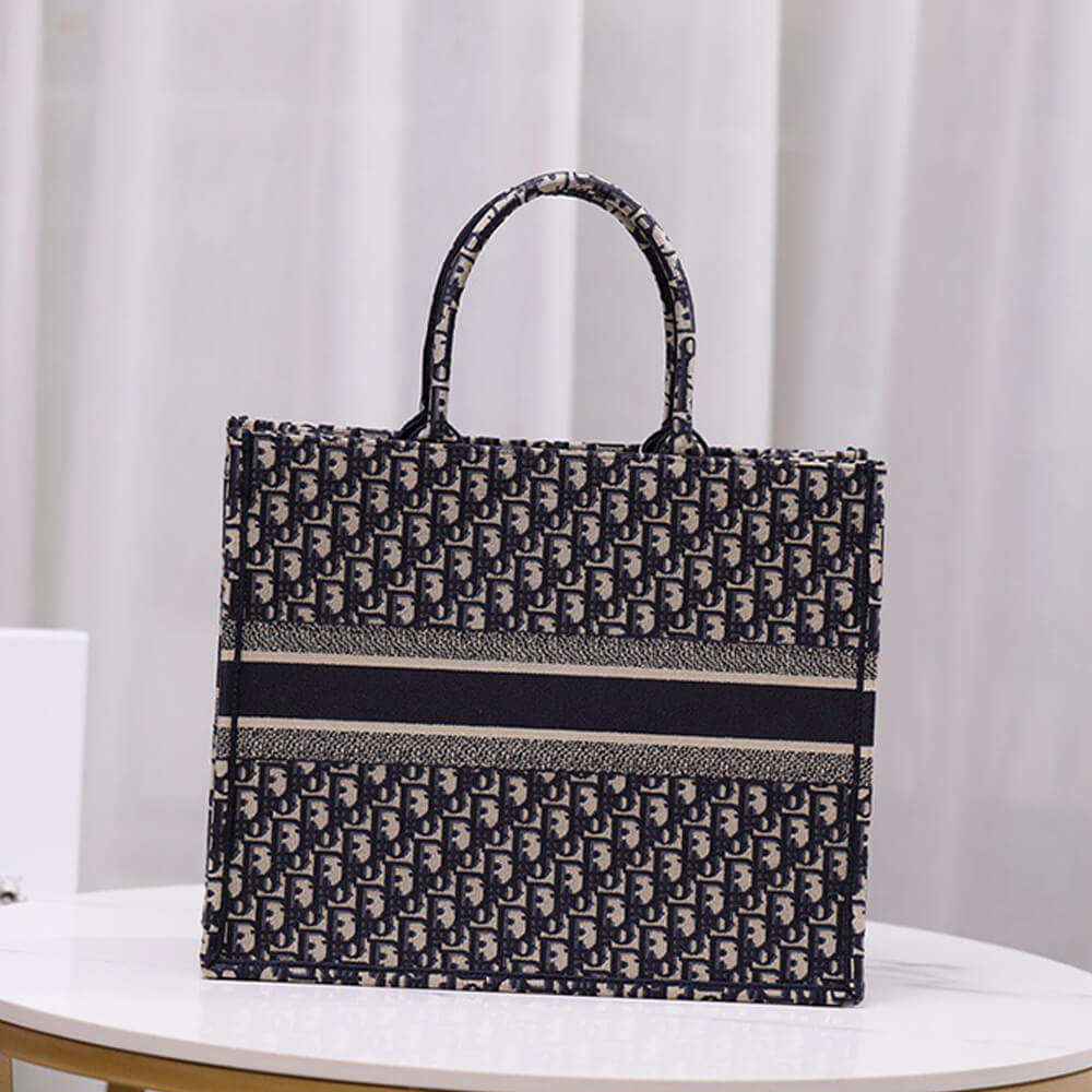 LARGE DIOR BOOK TOTE - Image 4